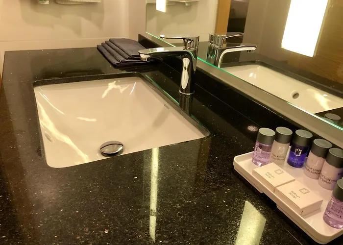 Fehmi Bey アパートホテル