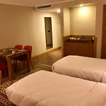 Fehmi Bey Aparthotel 4*